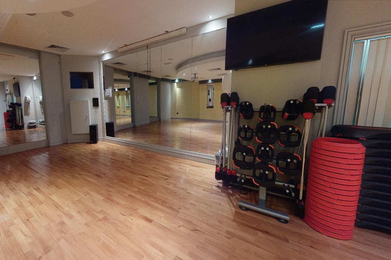 วิลเลจ โฮเทล เบอร์มิงแฮม ดัดลีย์ Hotel ภายนอก รูปภาพ